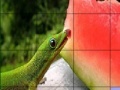Игра Hungry chameleons slide puzzle
