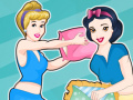 Игра Princess Pillow Fight room cleaning