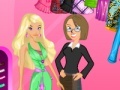 Игра Sarah Assisted Dressup