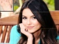 Игра Victoria Justice Puzzle