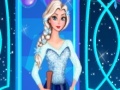 Игра Elsa castle cleaning