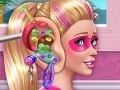 Игра Super Barbie Ear Doctor