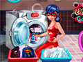 Игра Lady Bug Washing Costumes