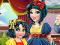 Игра Snow White Mommy Real Makeover