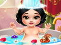 Игра Snow White Baby Bath