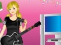 Игра Gaming Girl Dress Up